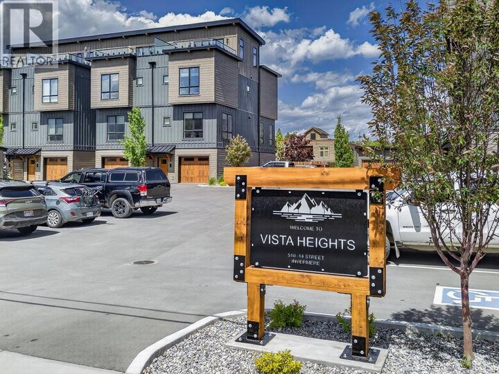Property Photo: 510 14th Street 405 BC V0A 1K0