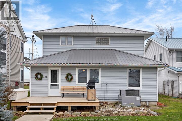 Property Photo:  419 Lakeside  ON N0R 1G0 