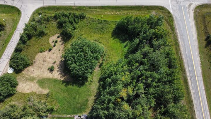 Property Photo:  488  Lakeside Drive  AB T7Z 2T7 