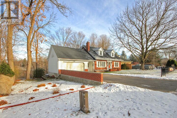 Property Photo:  10 Regent Street  ON N5R 1Z8 