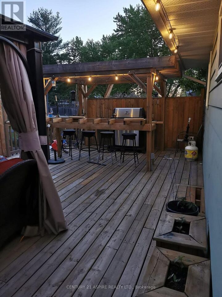 Property Photo: 9 James Street ON K8H 3B4