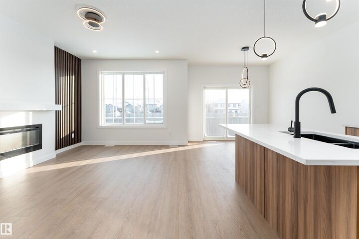 Property Photo:  73 Elliot Wynd  AB T8L 1R8 