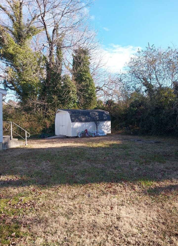 Property Photo:  3 Hall St  VA 23417 