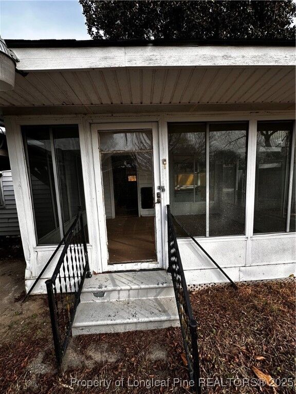 Property Photo:  220 Winn Street  NC 28365 