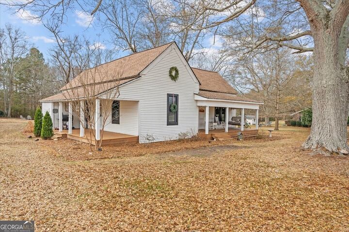 Property Photo: 184 Garrett Circle GA 30117