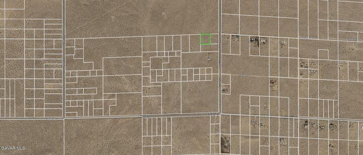 Property Photo:  Vic Avenue I8 Vic 200 Ste  CA 93535 