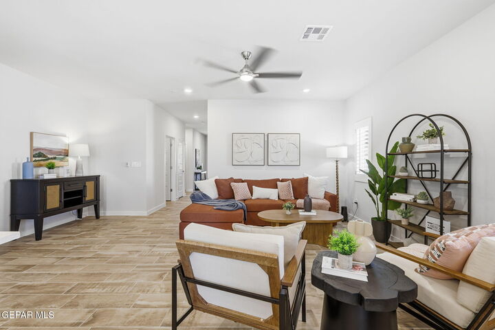 Property Photo:  5740 Adamsville Avenue  TX 79934 