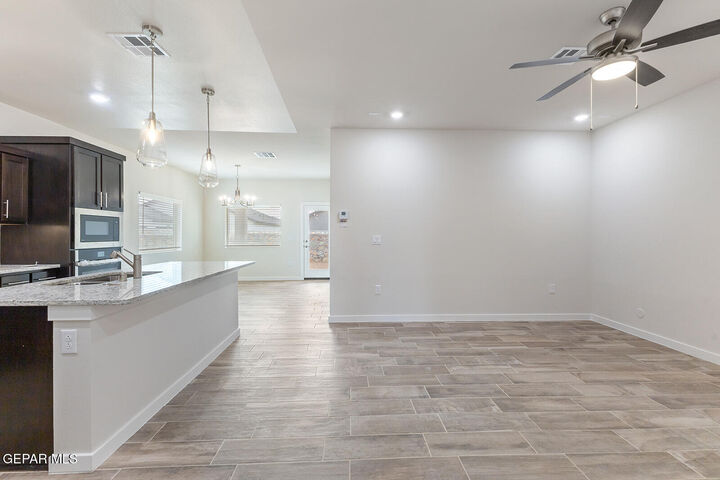 Property Photo: 5748 Adamsville Avenue TX 79934