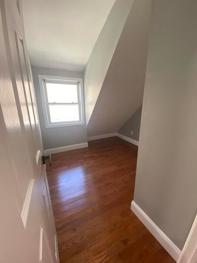 Property Photo:  24 W 35th St 4  NJ 07002 
