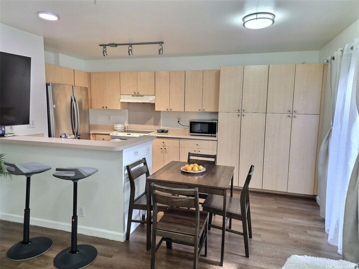 Property Photo:  91-1042 Manaolana Street 16B  HI 96706 