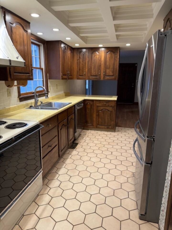 Property Photo: 131 Wood Lomond Way WV 25705