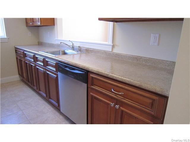 Property Photo:  416 Tondo Circle  NY 10926 