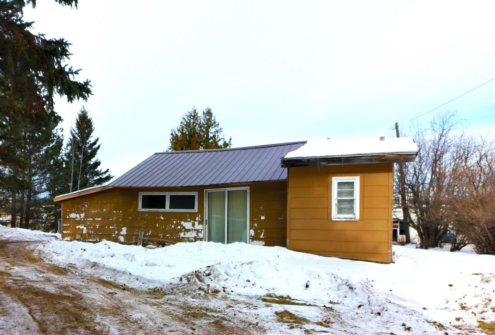 Property Photo:  3946 E Calvary Rd  MN 55803 