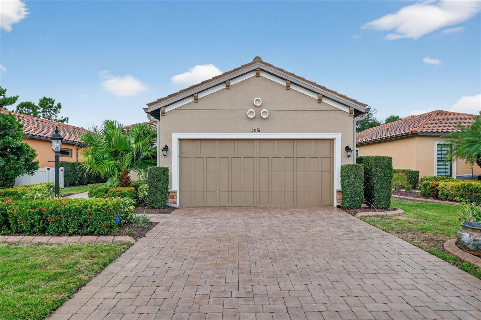 Property Photo: 5016 Savona Run FL 34211