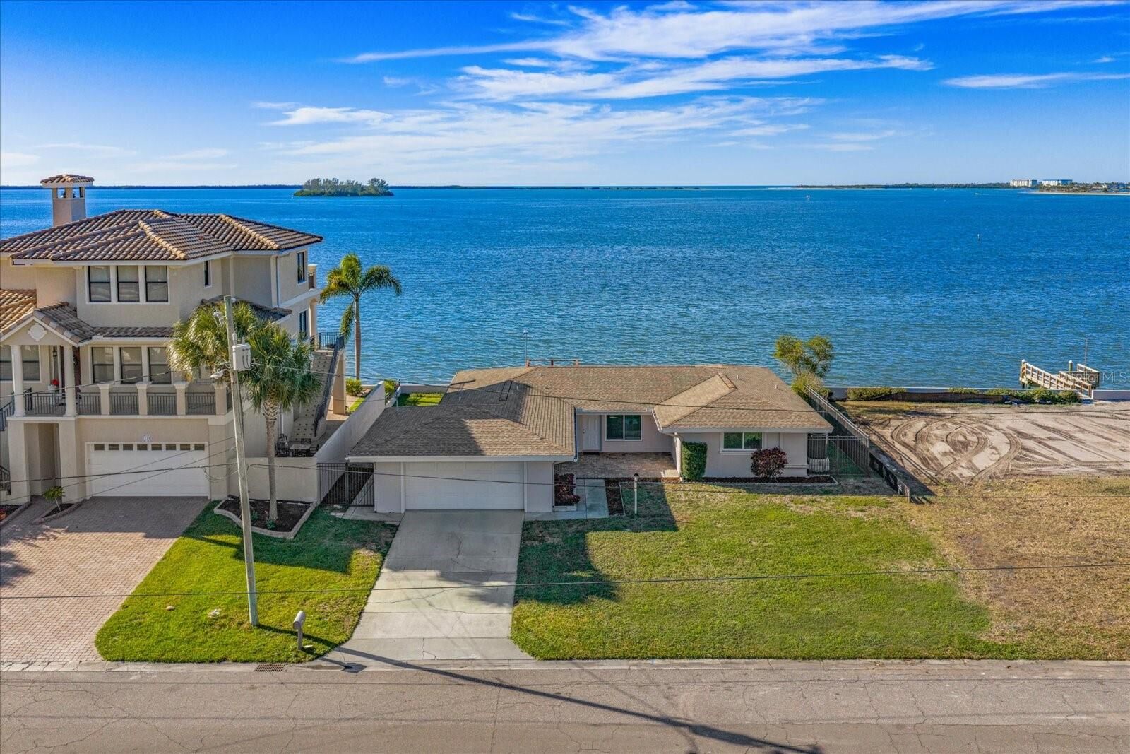 Property Photo:  2234 Harbor View Drive  FL 34698 