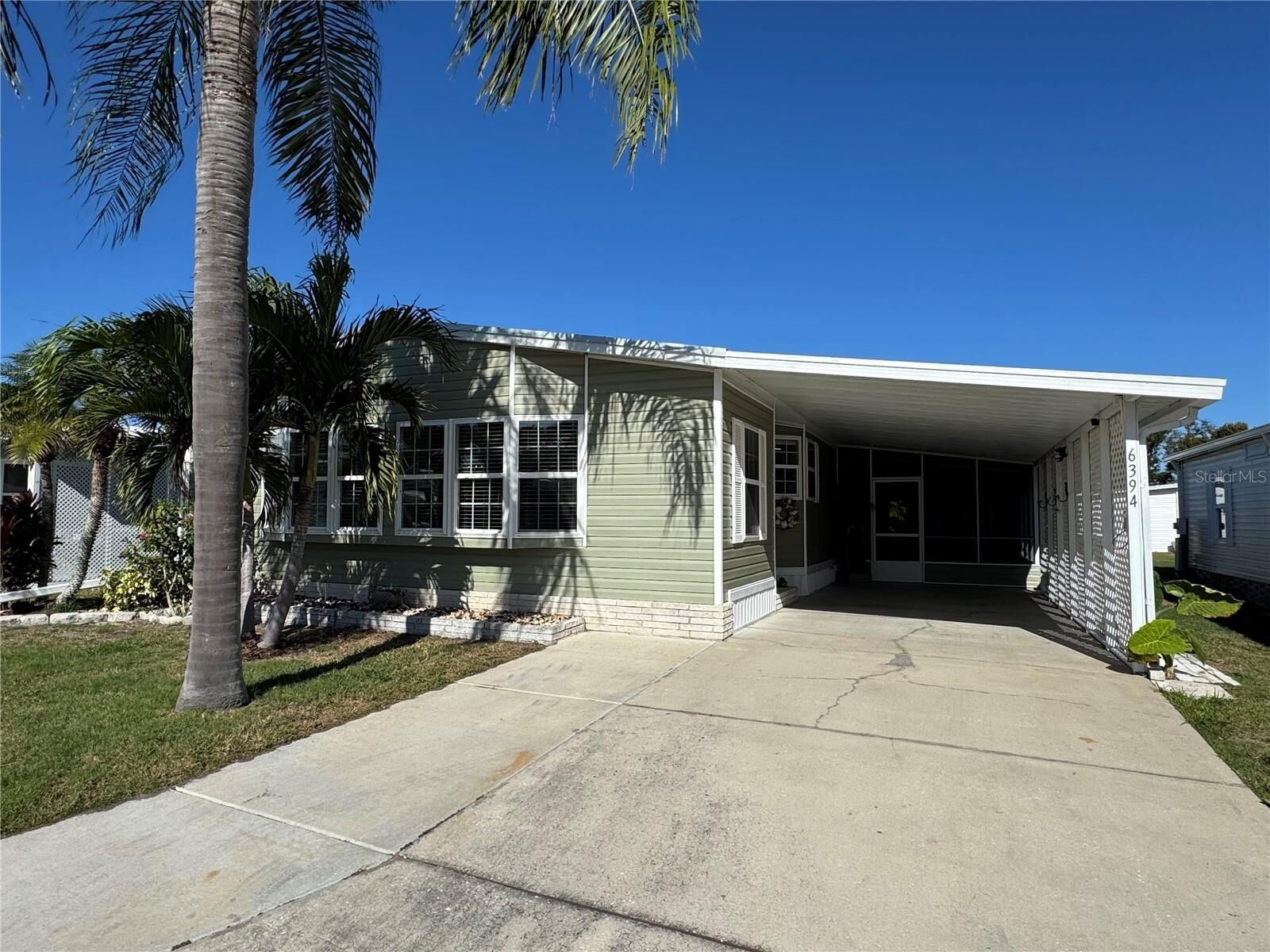 Property Photo:  6394 Lolly Bay Loop NE  FL 33881 