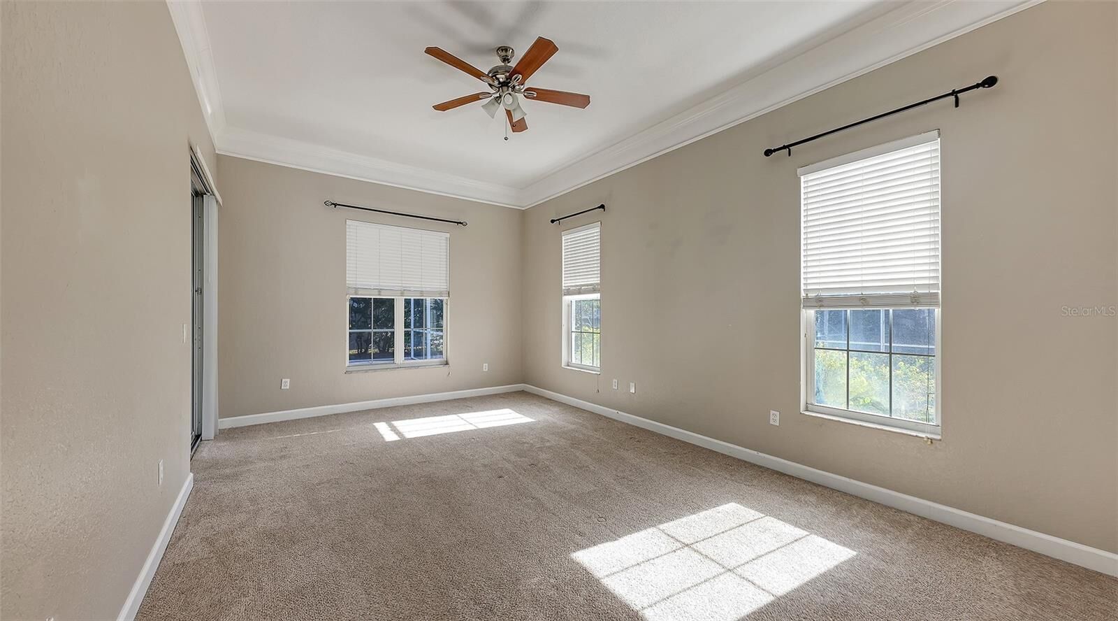 Property Photo: 2493 Sonoma Drive FL 34275