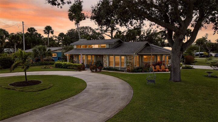 Property Photo:  1100 S Riverside Drive  FL 32132 