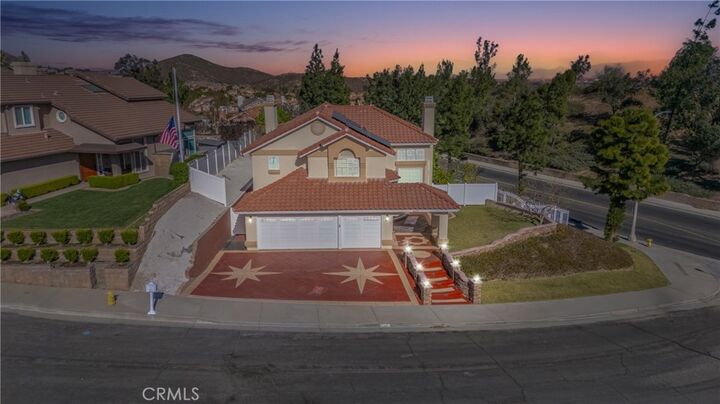 Property Photo: 429 Somerset Cir CA 92879