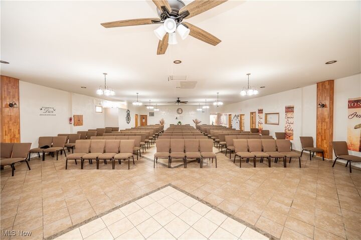 Property Photo:  1585 Himrod Avenue  OH 44506 