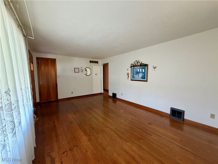 Property Photo:  830 Lincoln Avenue  OH 44420 