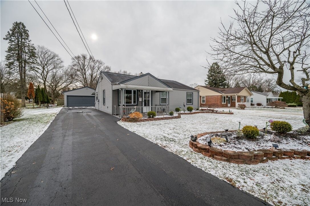 Property Photo:  121 Centervale Avenue  OH 44512 