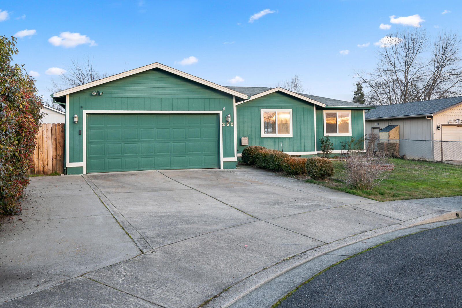 Property Photo: 250 Tierra Circle OR 97524