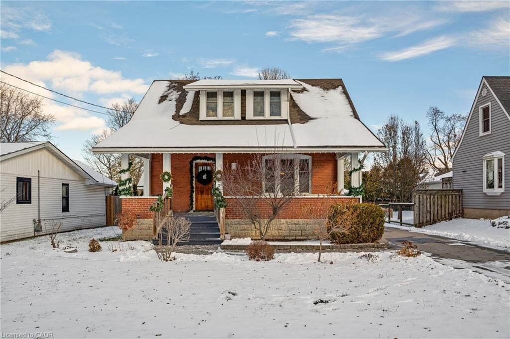 Property Photo:  16 Oneida Street  ON N0A 1H0 