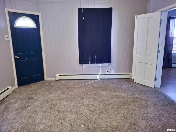 Property Photo:  601 N Grand Avenue  IL 61563 
