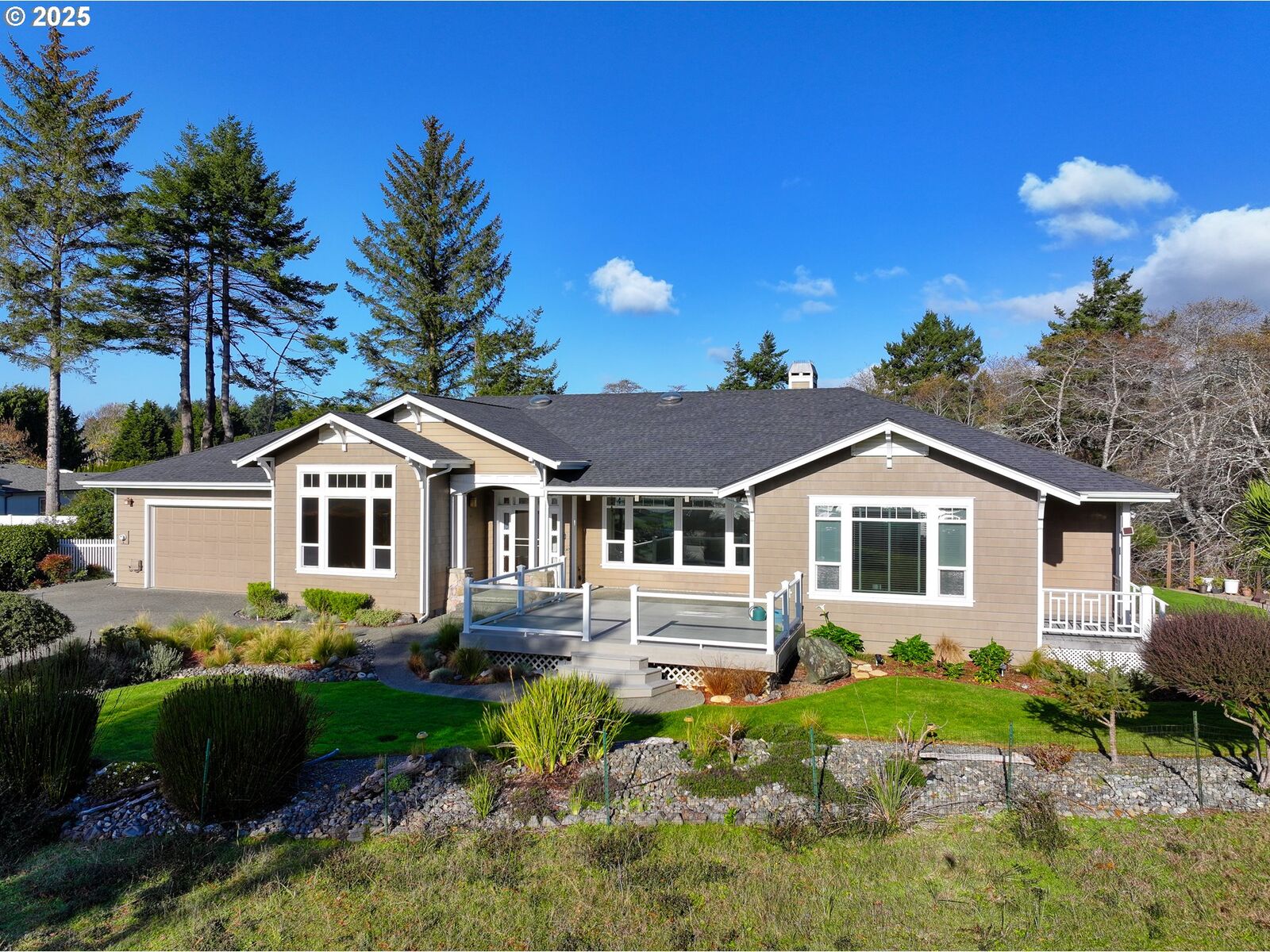 Property Photo:  96546 Sunridge Ter  OR 97415 