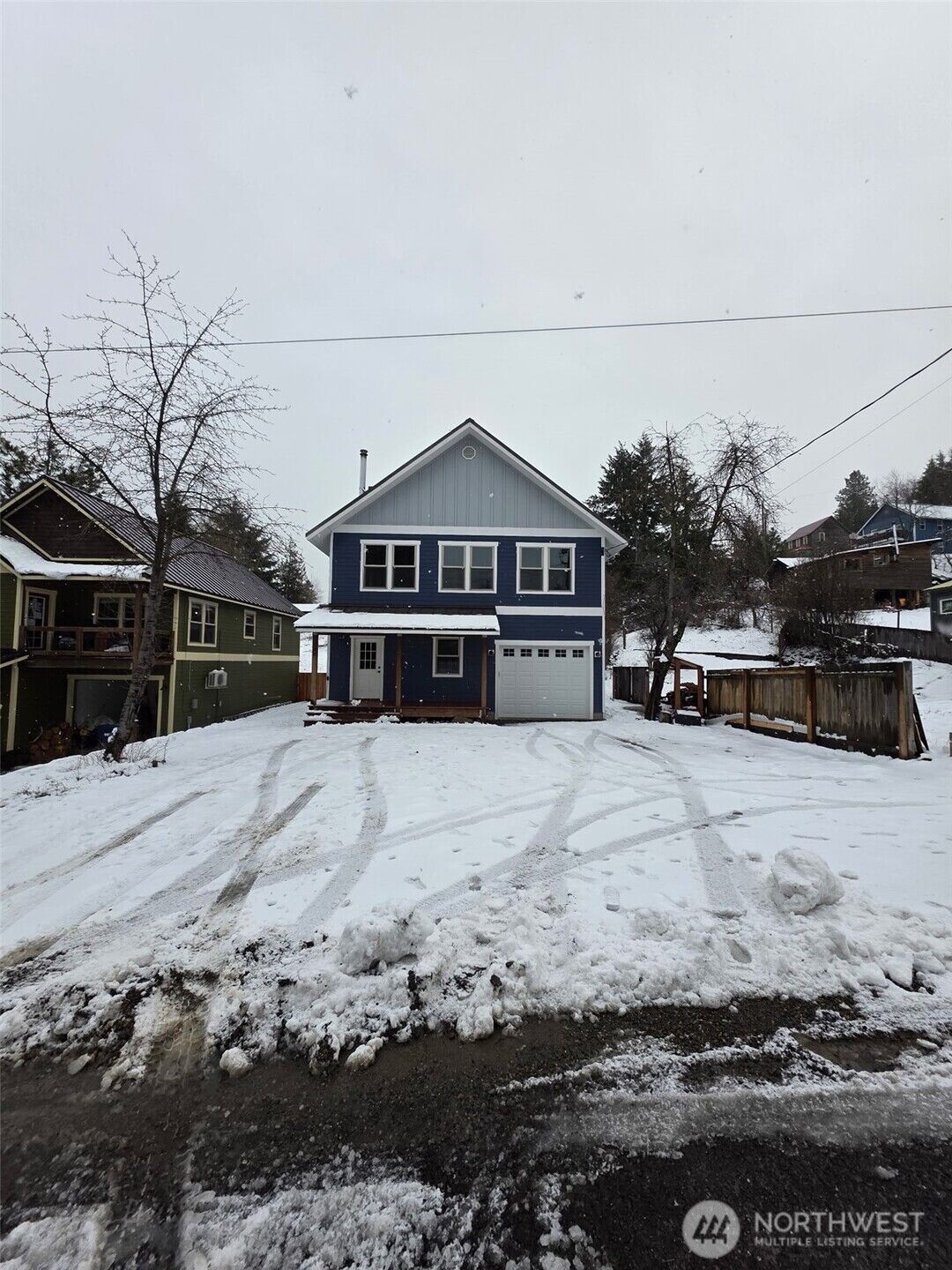 Property Photo:  206 W Montana Avenue  WA 98941 