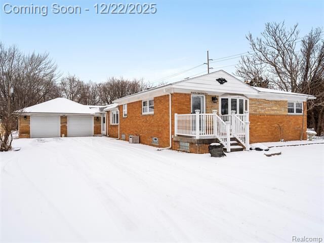 Property Photo:  44833 Maddelein Street  MI 48036 