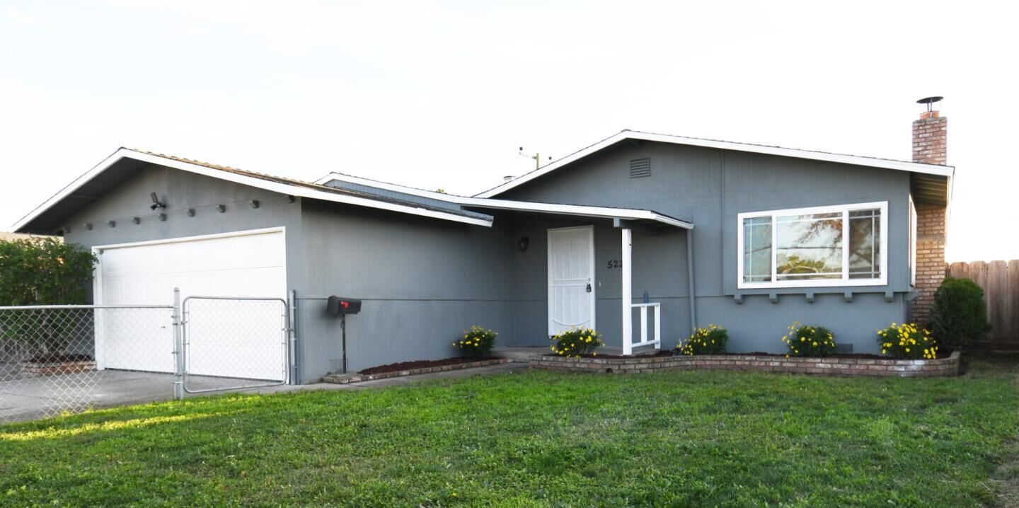 Property Photo: 522 East Alvin Drive CA 93906