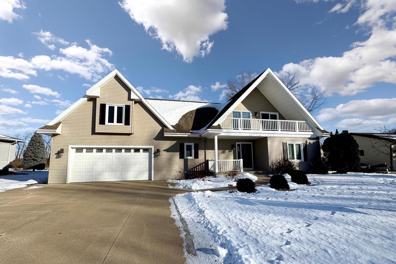 Property Photo:  135 Twin Harbor Drive  WI 54986 