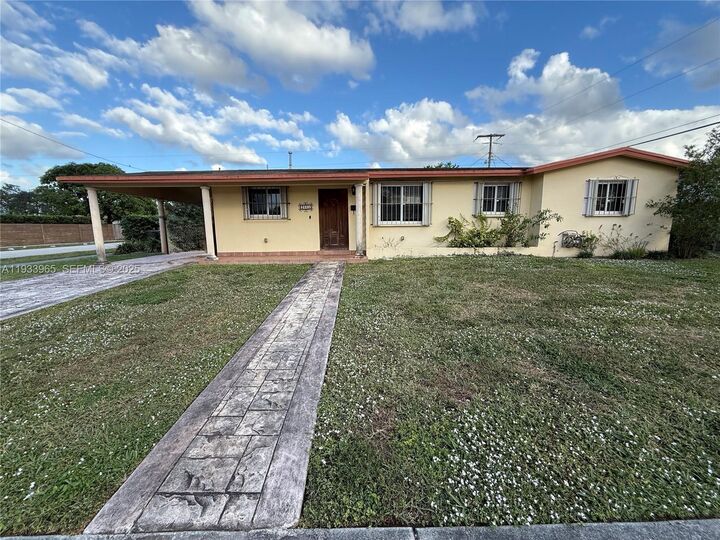 Property Photo: 2801 SW 92nd Ct FL 33165