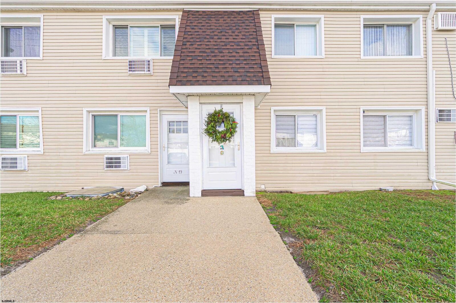 Property Photo:  4901 Harbor Beach Blvd N20  NJ 08203 