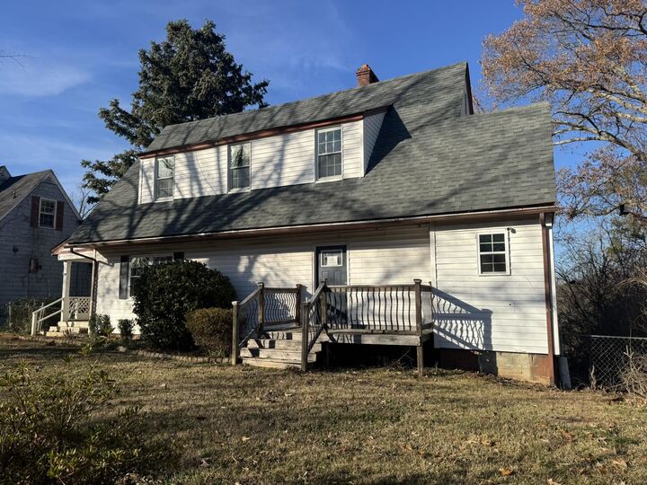 Property Photo:  1629 Ridge Dr  AL 35660 - SHEFFIEL 