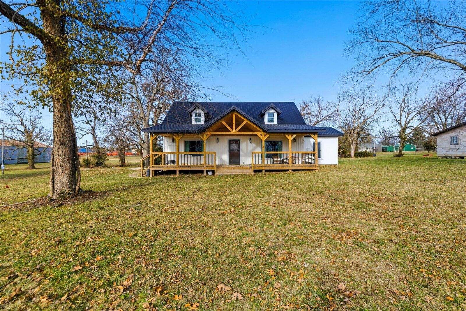 Property Photo:  1105 Clouse Street  MO 65711 