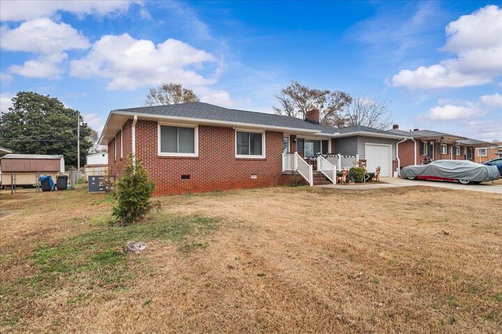 Property Photo:  510 Visage Drive  SC 29626 