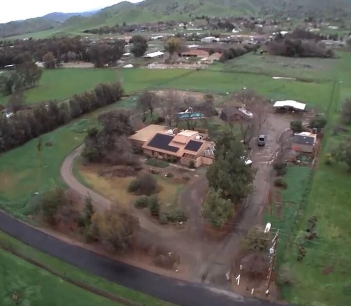 Property Photo:  31338 Dahlem Drive  CA 93221 