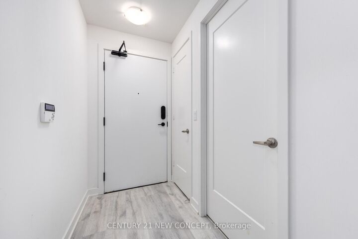 Property Photo: 135 Lower Sherbourne Street 2028 ON M5A 1Y4