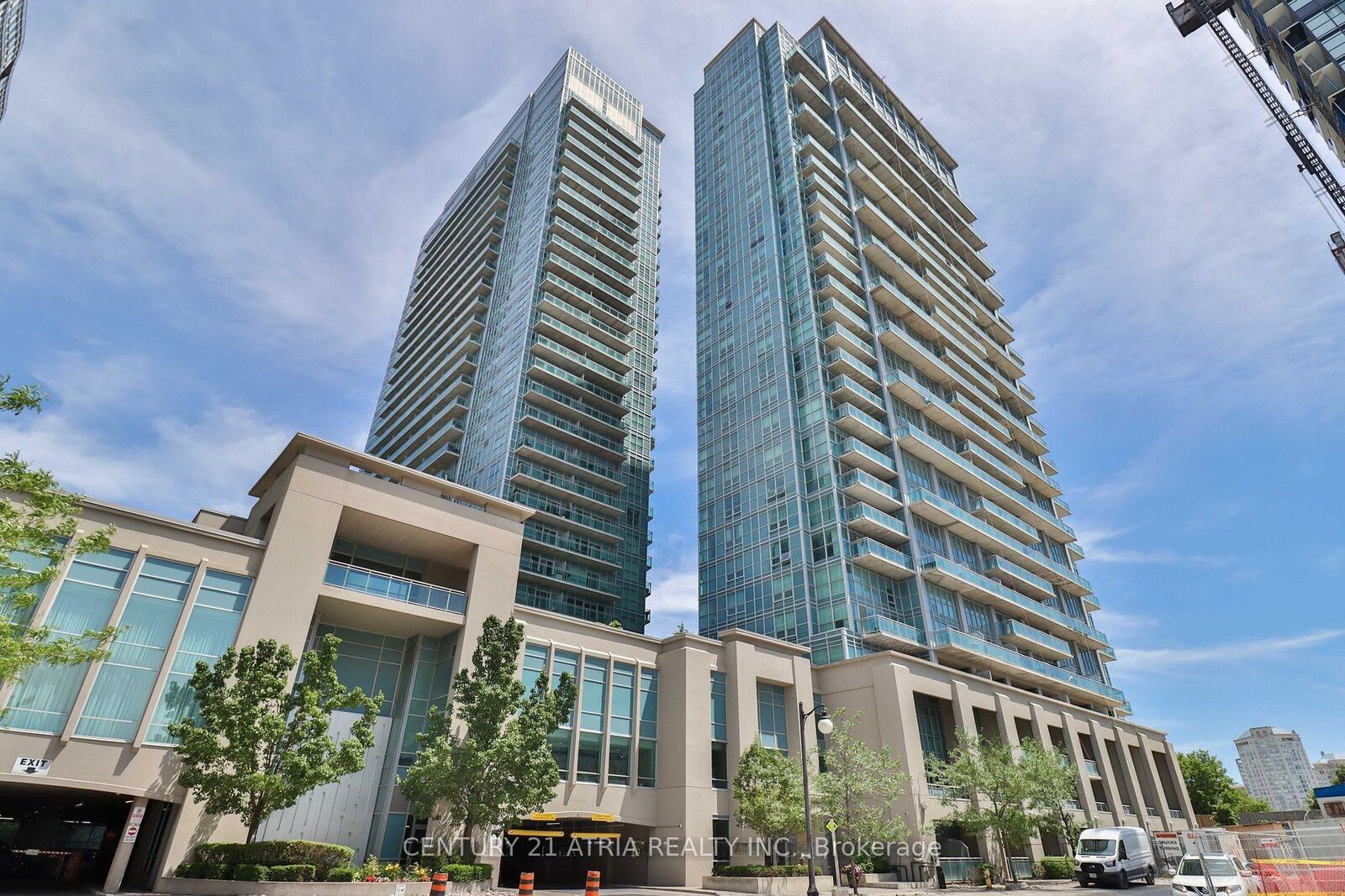 Property Photo: 165 Legion Road N 1731 ON M8Y 0B3