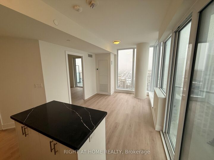 Property Photo: 15 Ellerslie Avenue 2202 ON M2N 0L7