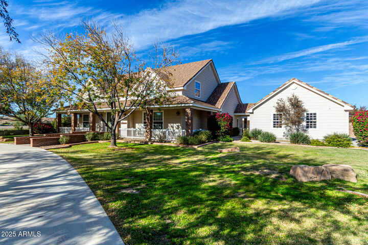 Property Photo:  2552 E Ridgewood Lane  AZ 85298 