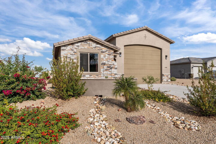 Property Photo:  1900 W Ringo Road  AZ 85390 