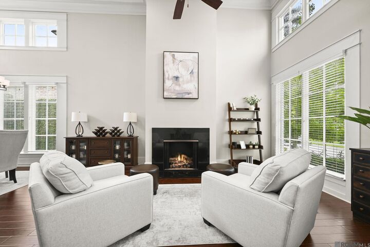 Property Photo:  11441 Old Well Dr  LA 70810 