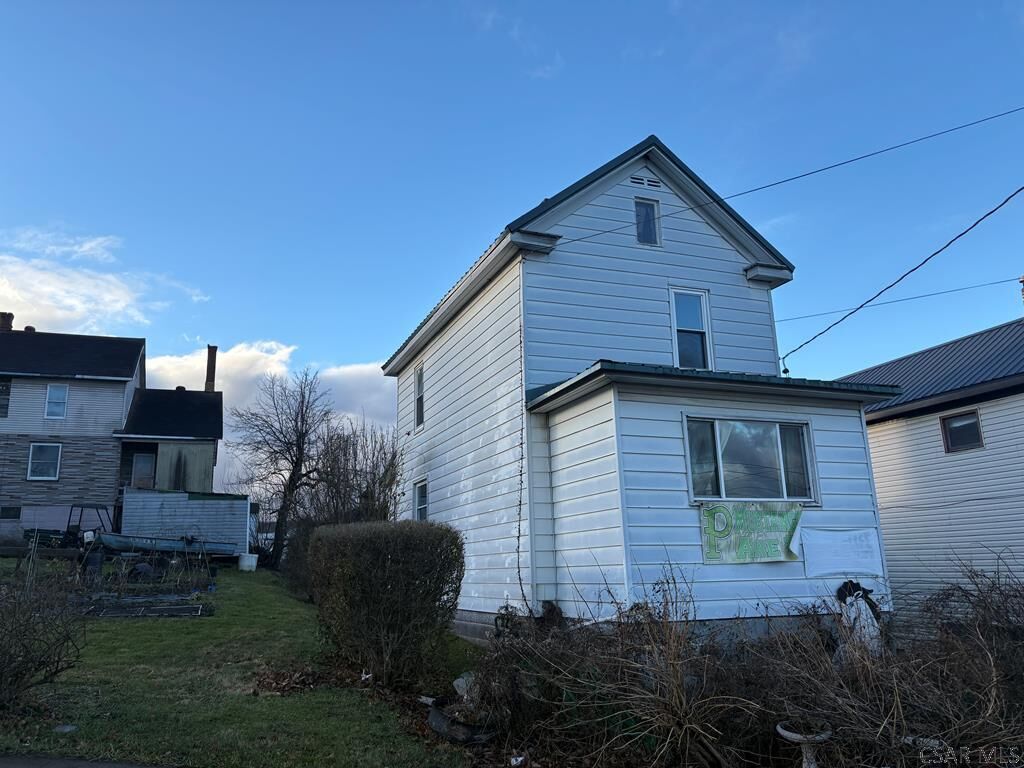 Property Photo:  505 Mountain Avenue  PA 15946 