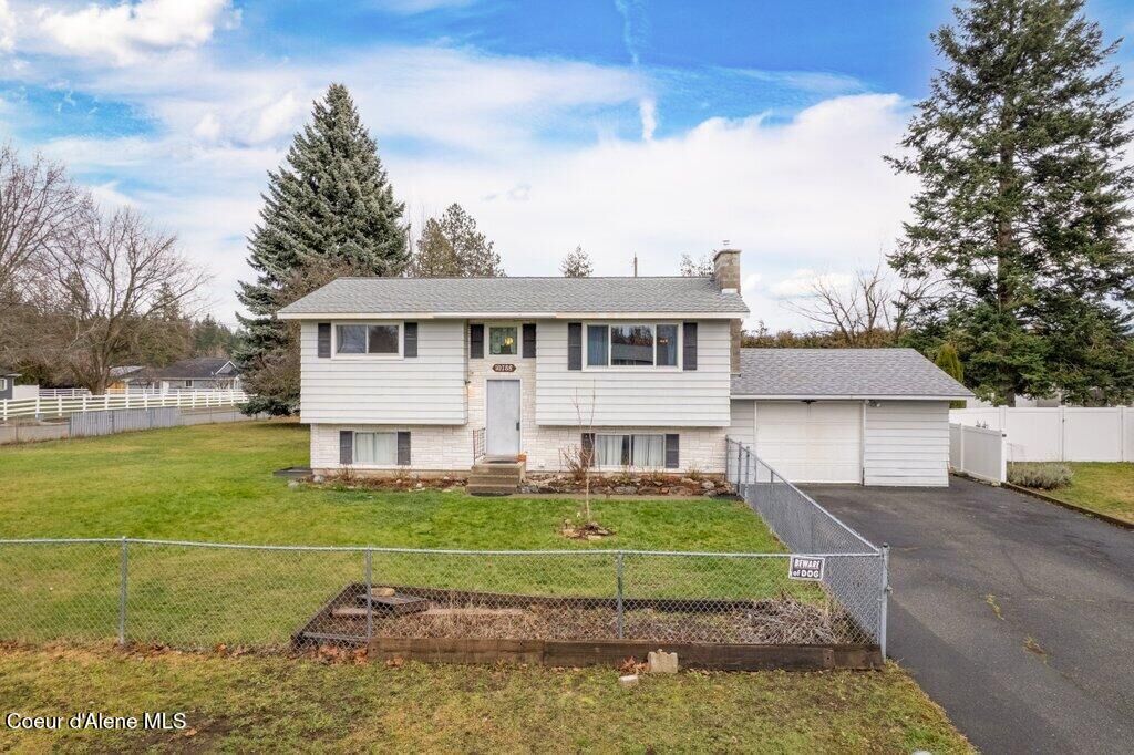 Property Photo:  10788 N Oak St  ID 83835 