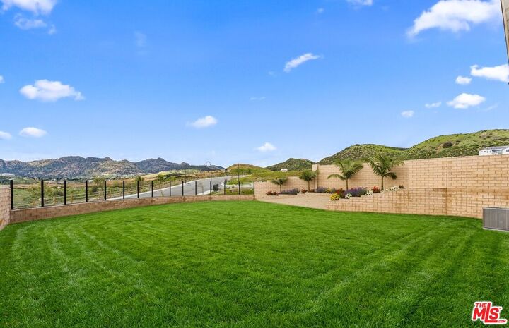 Property Photo:  11713 Toyon Dr  CA 91311 