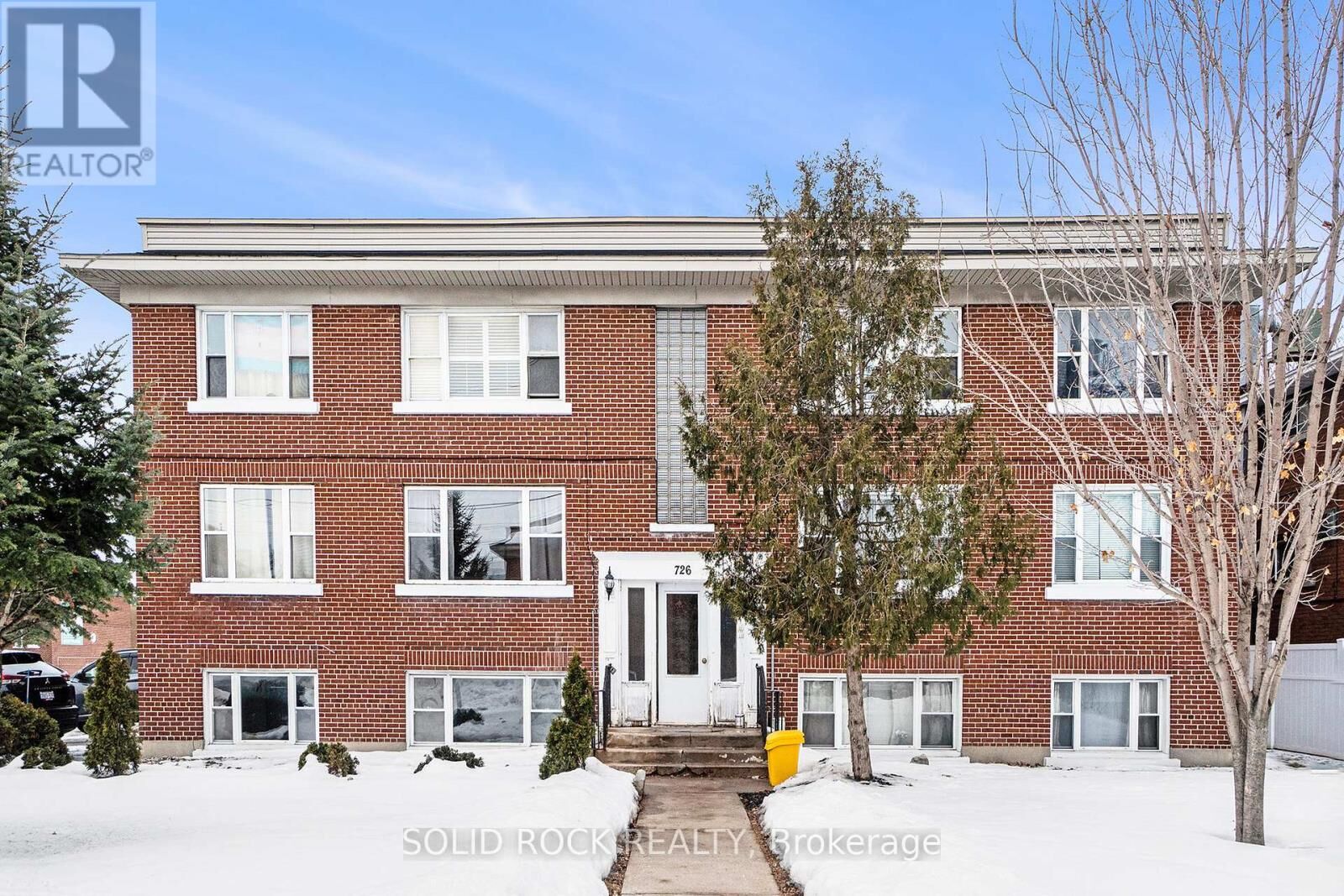 Property Photo:  726 Edison Avenue 1  ON K2A 1W1 